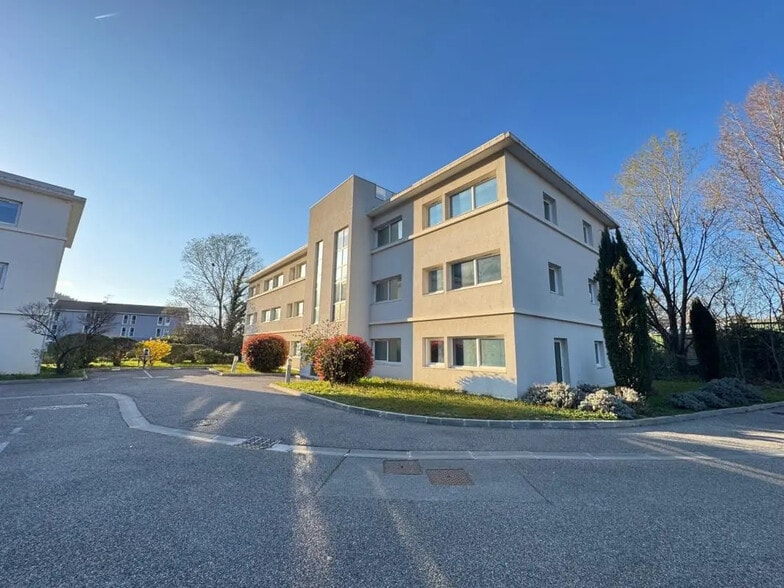 Bureau dans Gémenos à vendre - Photo de l’immeuble – Image 3 sur 4