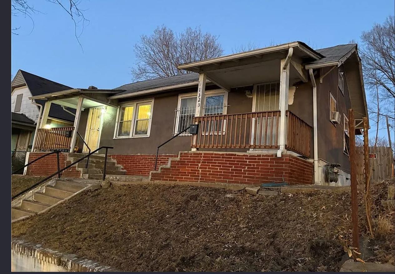 1321 Van Brunt Blvd, Kansas City, MO à vendre Photo principale– Image 1 sur 2