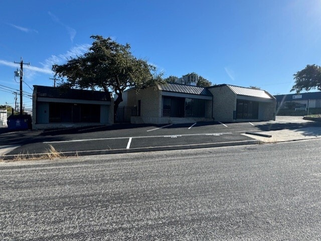 11901 Warfield St, San Antonio, TX à vendre - Photo de l’immeuble – Image 3 sur 14