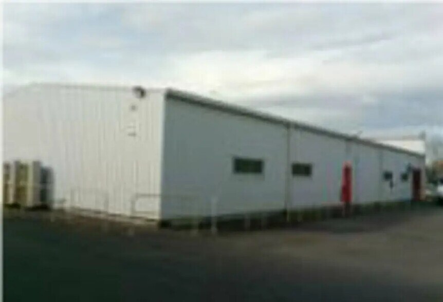 Industriel/Logistique dans Orange à louer - Photo de l’immeuble – Image 3 sur 4