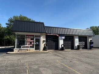 Plus de détails pour 22101 Lorain Rd, Cleveland, OH - Local commercial à vendre