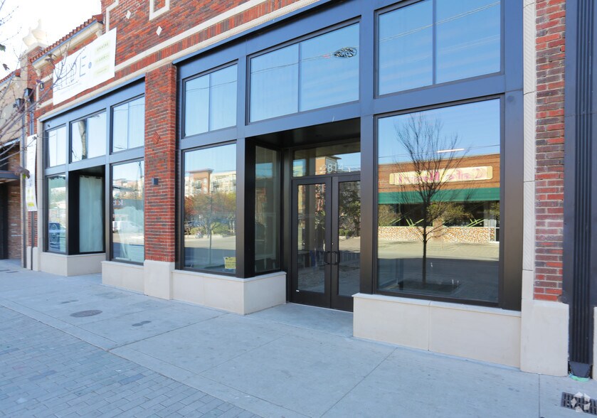 2800 Elm Block, Dallas, TX à louer - Photo de l’immeuble – Image 3 sur 3