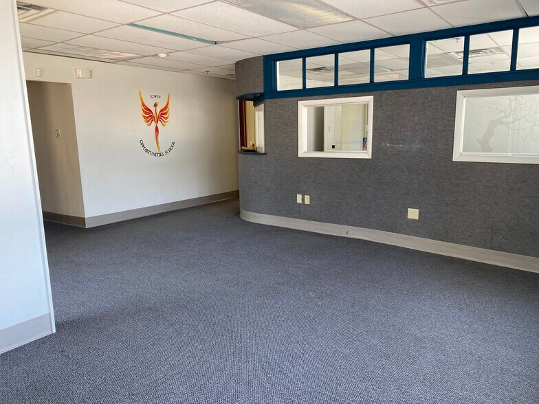 700 E Lancaster Ave, Reading, PA à vendre - Photo intérieure – Image 3 sur 7