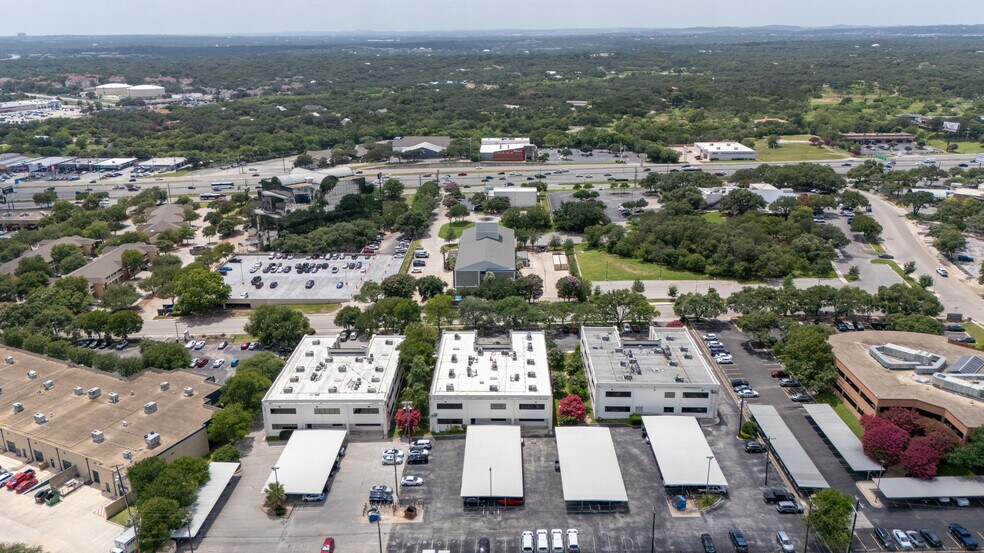 14400 Northbrook Dr., San Antonio, TX à louer - Aérien – Image 2 sur 18
