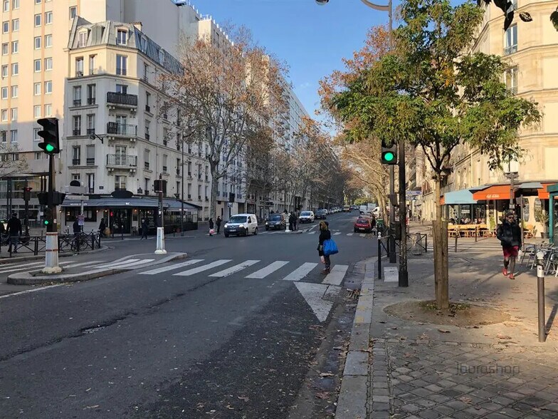 Local commercial dans Paris à louer - Photo de l’immeuble – Image 3 sur 3
