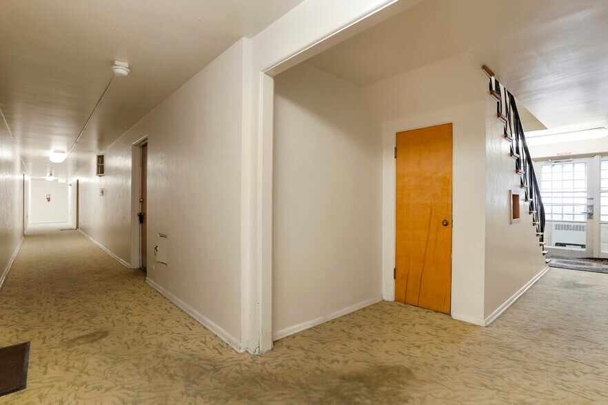 1550 Pennsylvania St, Denver, CO à vendre - Photo de l’immeuble – Image 2 sur 31