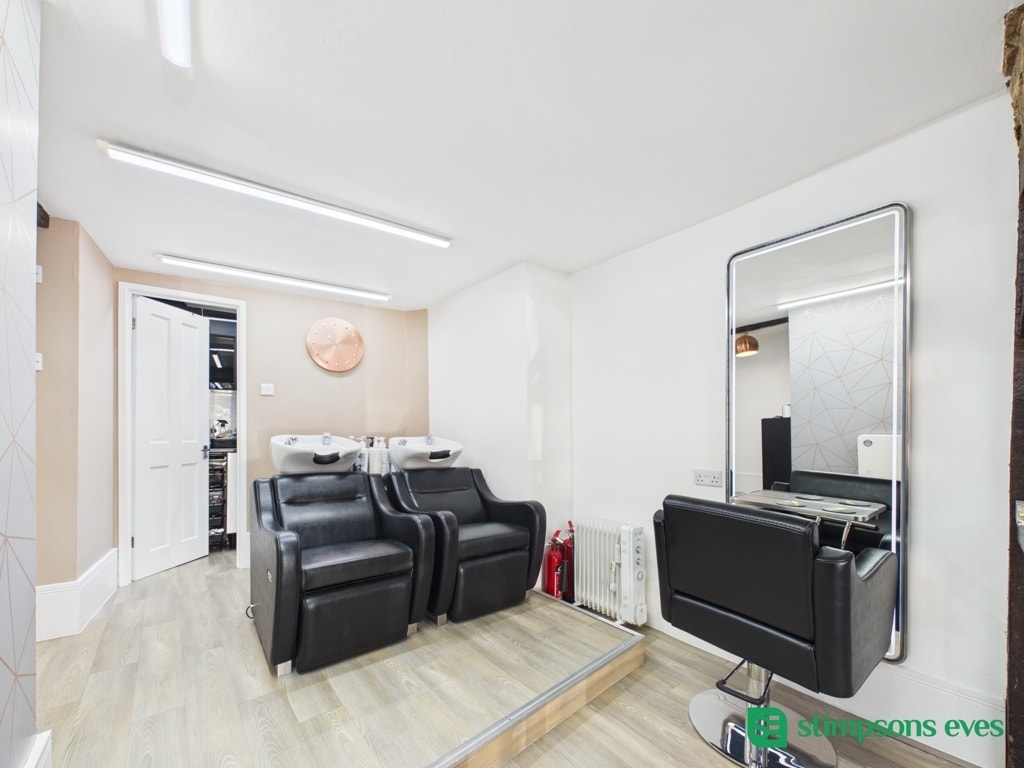 19 High St, Newport Pagnell à louer Photo intérieure– Image 1 sur 5