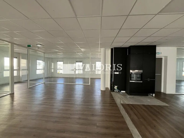 Bureau dans Dardilly à vendre - Photo de l’immeuble – Image 3 sur 5