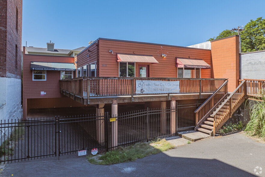 1411 SW 14th Ave, Portland, OR à louer - Photo principale – Image 1 sur 20
