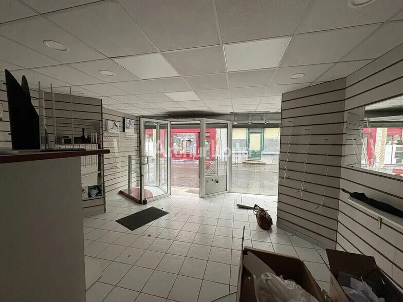 Local commercial dans Givet à louer - Photo intérieure – Image 3 sur 4