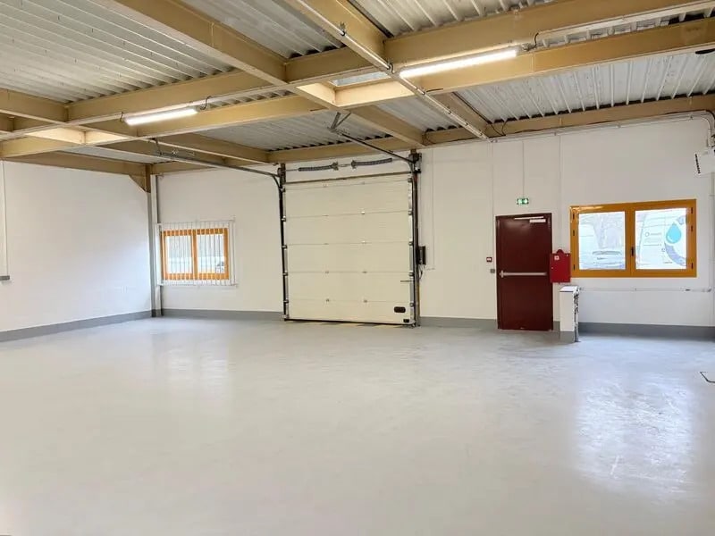 Bureau dans Croissy-Beaubourg à louer Photo intérieure– Image 1 sur 10