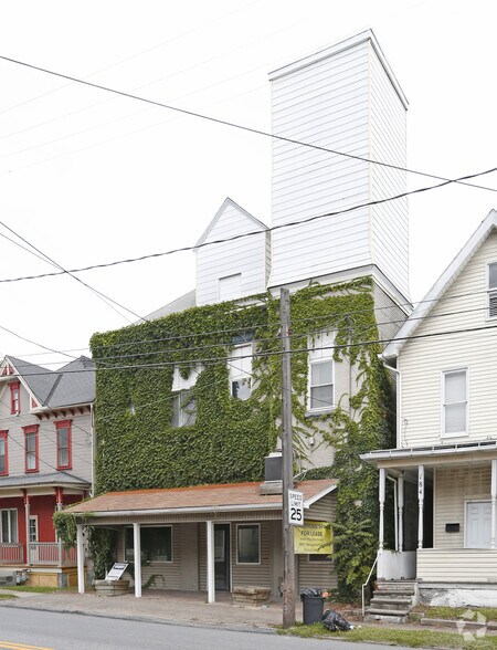 186 Fairfield Ave, Johnstown, PA à vendre - Photo de l’immeuble – Image 2 sur 2