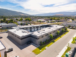 Plus de détails pour 3101 45 Av, Vernon, BC - Industriel/Logistique à vendre