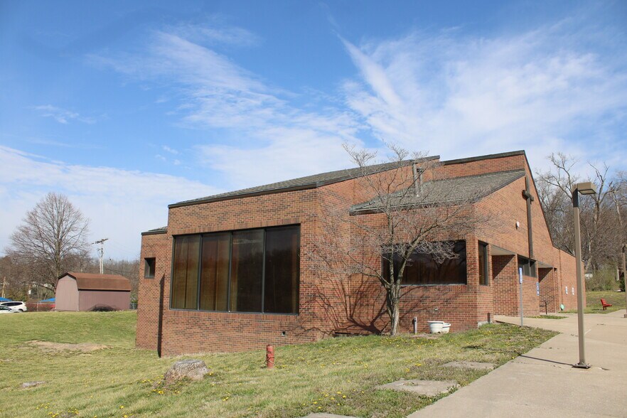 4300 Parvin Rd, Kansas City, MO à vendre - Photo de l’immeuble – Image 2 sur 15