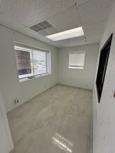 4230 Benbrook Hwy, Fort Worth, TX à louer Photo de l’immeuble– Image 1 sur 6