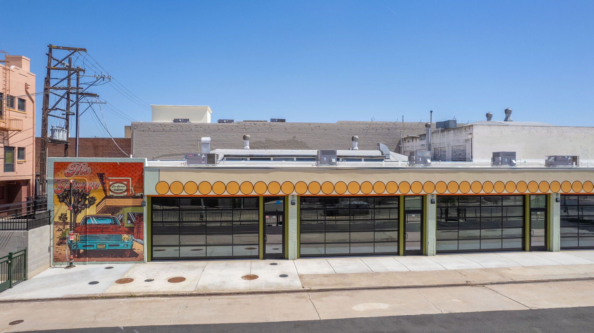 760 Fulton St, Fresno, CA à louer Photo intérieure– Image 1 sur 55