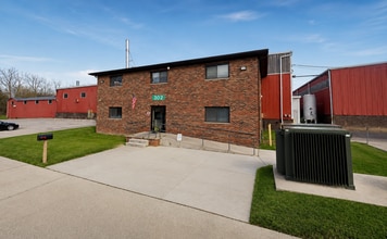 302 Carleton St, Marysville, MI à louer Photo intérieure– Image 1 sur 2