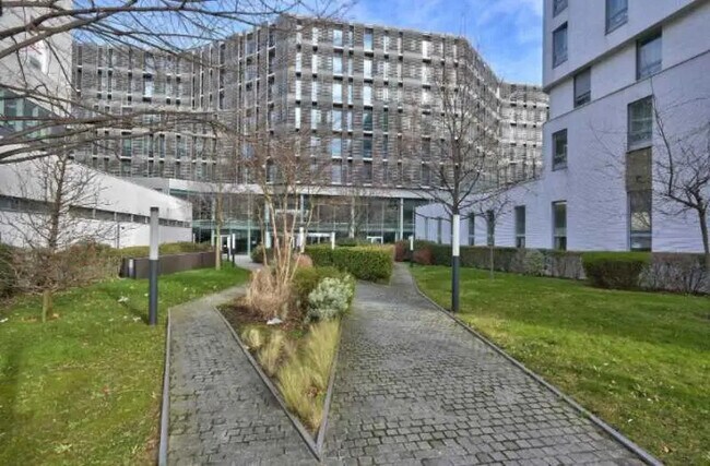 Plus de détails pour 140-142 Boulevard Macdonald, Paris - Coworking à louer