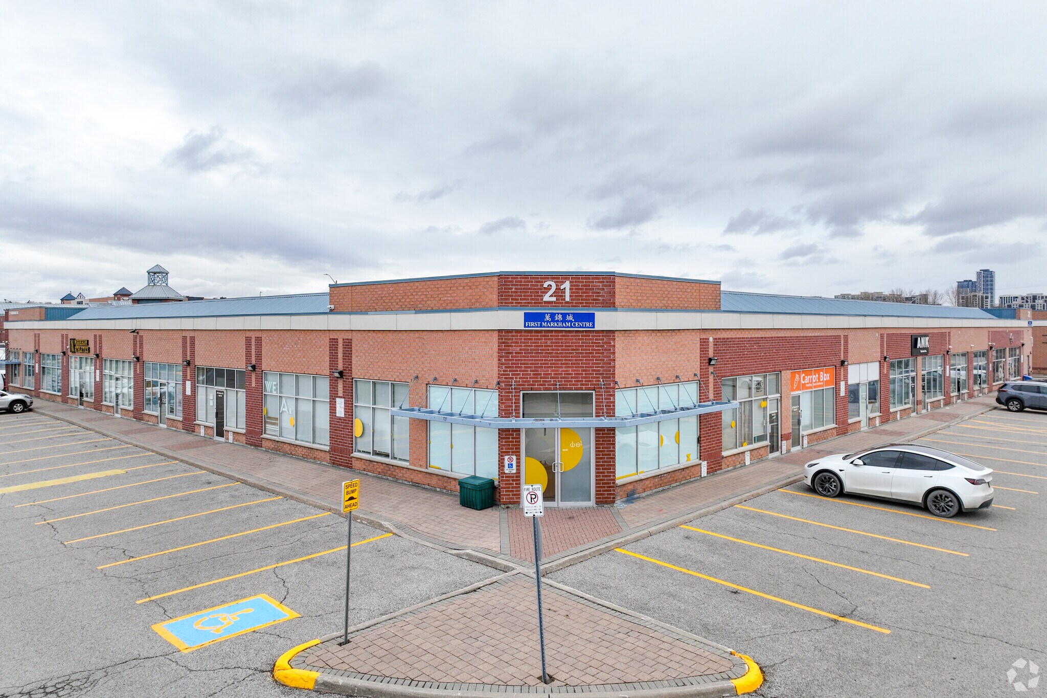 21 Fairburn Dr, Markham, ON à vendre Photo principale– Image 1 sur 4