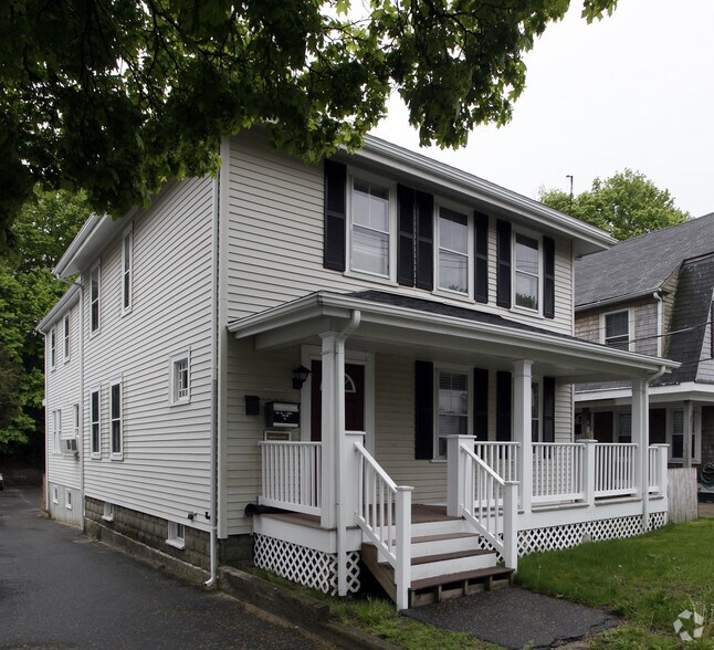 18 Samoset St, Plymouth, MA à louer - Photo principale – Image 1 sur 7