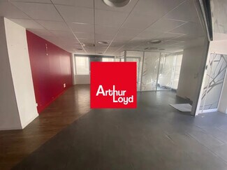 Plus de détails pour Local commercial à louer