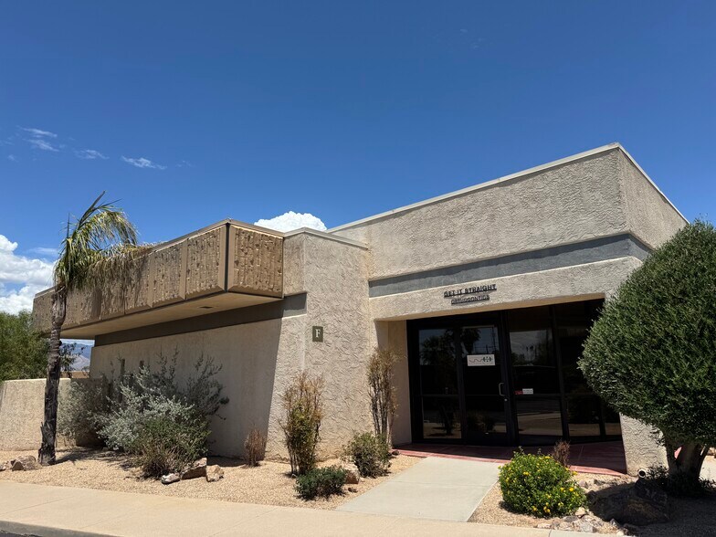 801 N Wilmot Rd, Tucson, AZ à vendre - Photo principale – Image 1 sur 15