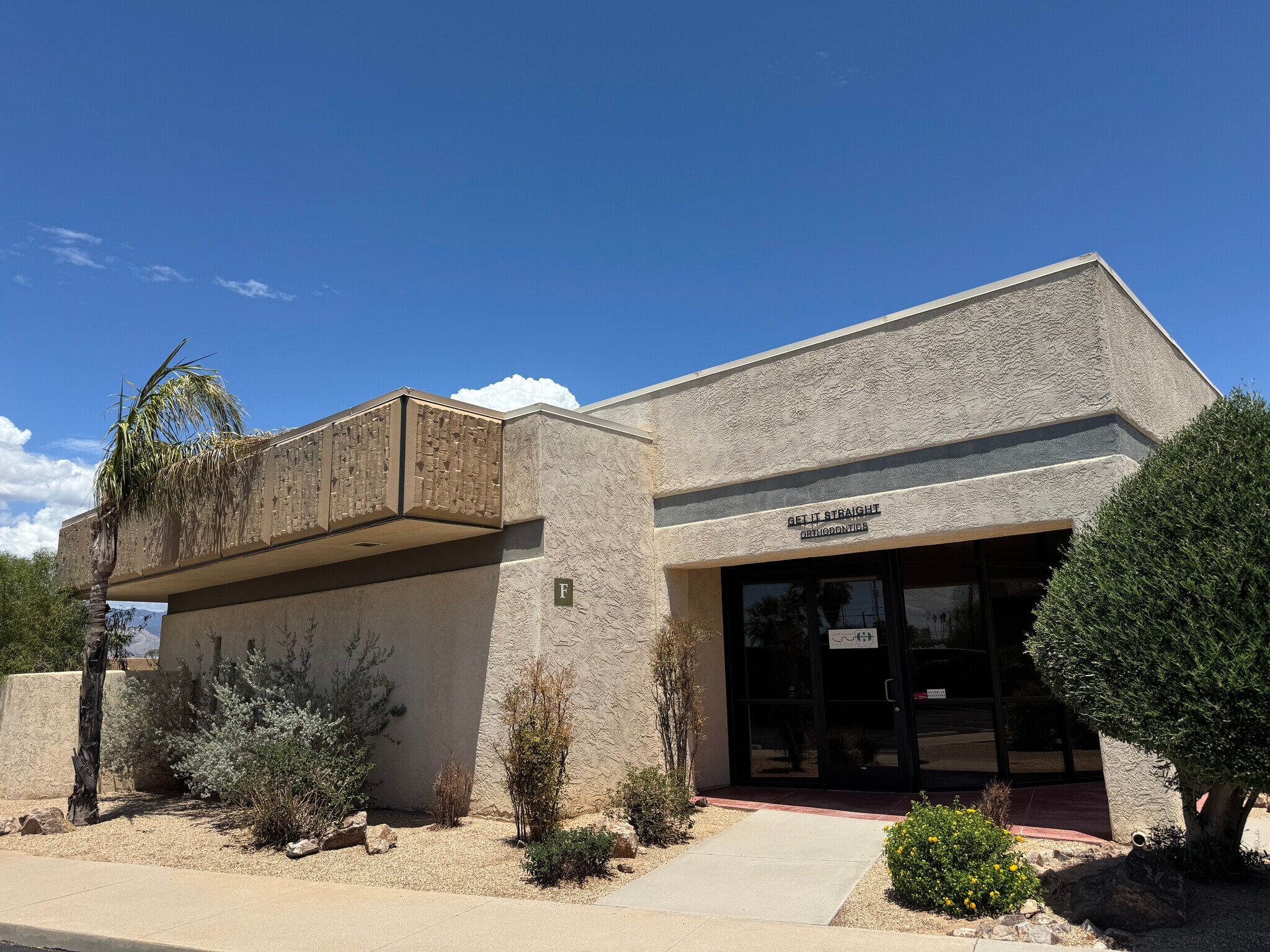 801 N Wilmot Rd, Tucson, AZ à vendre Photo de l’immeuble– Image 1 sur 31