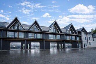 1 Industrial Pl, Canmore, AB à louer Photo intérieure– Image 2 sur 5