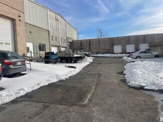 Plus de détails pour 5225 Kilmer Pl, Hyattsville, MD - Industriel/Logistique à louer