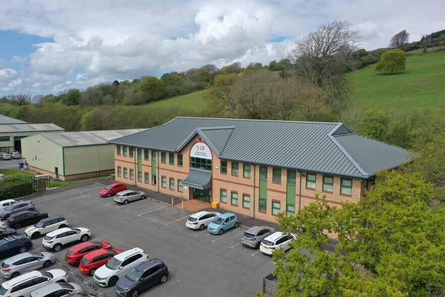 Heol Y Twyn, Pontyclun à louer - Photo de l’immeuble – Image 2 sur 7