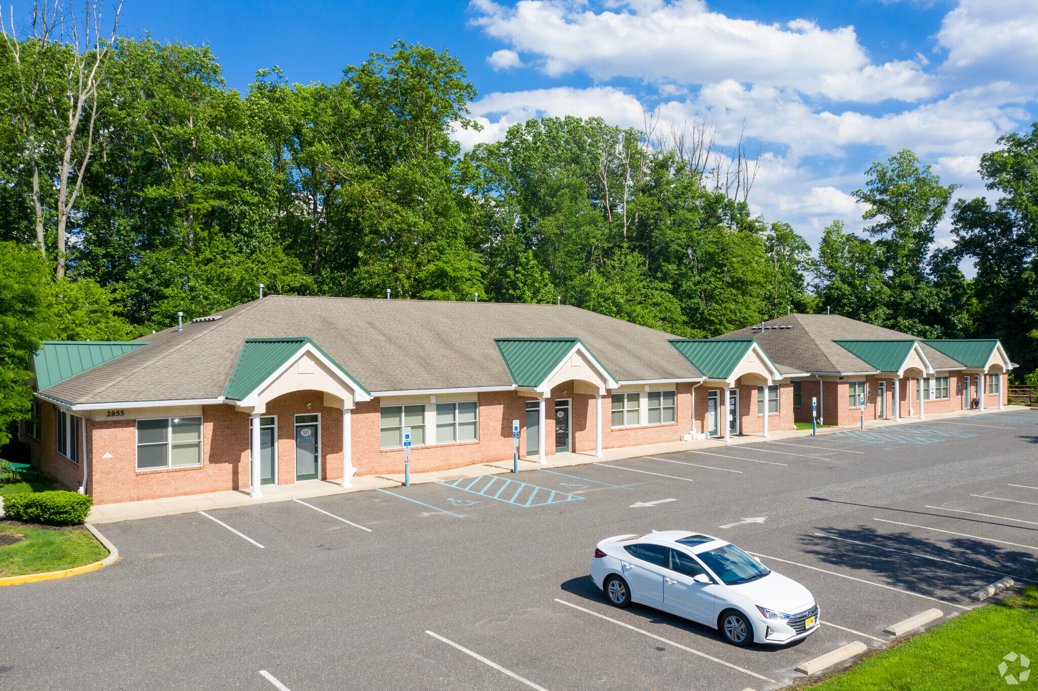 2055-2059 Briggs Rd, Mount Laurel, NJ à louer Photo principale– Image 1 sur 7