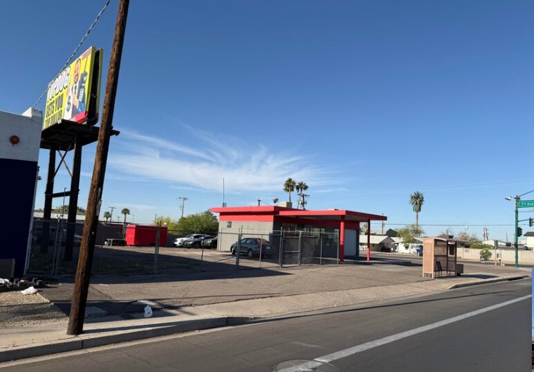 649 W Hatcher Rd, Phoenix, AZ à louer - Photo de l’immeuble – Image 3 sur 10