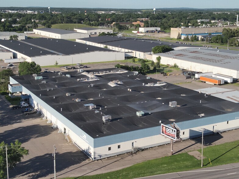5 McLeland Rd, Saint Cloud, MN à louer - Photo de l’immeuble – Image 2 sur 14