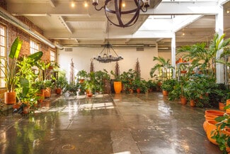 Plus de détails pour 114 Green Ln, Philadelphia, PA - Local commercial à louer