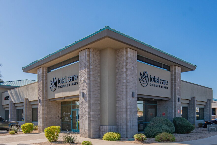 12515 W Bell Rd, Surprise, AZ à louer - Photo de l’immeuble – Image 2 sur 32