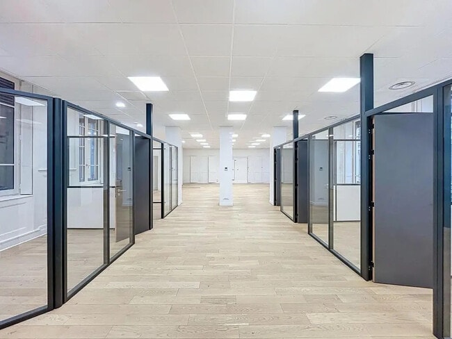 Plus de détails pour 42 Rue Président Edouard Herriot, Lyon - Bureau à louer