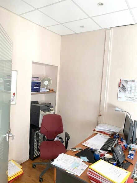 Bureau dans Versailles à vendre - Photo intérieure – Image 3 sur 10