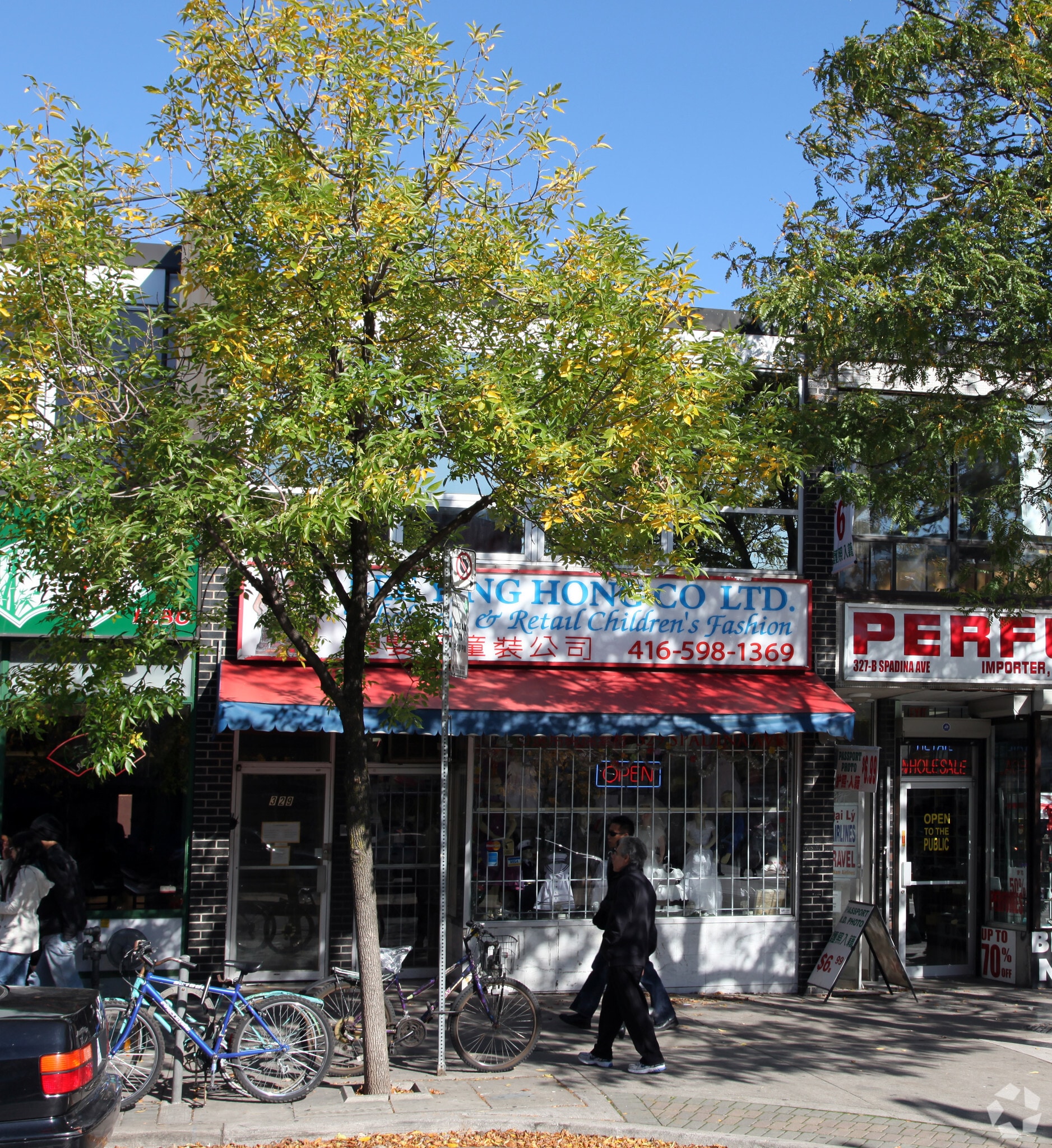 329 Spadina Ave, Toronto, ON à louer Photo principale– Image 1 sur 4
