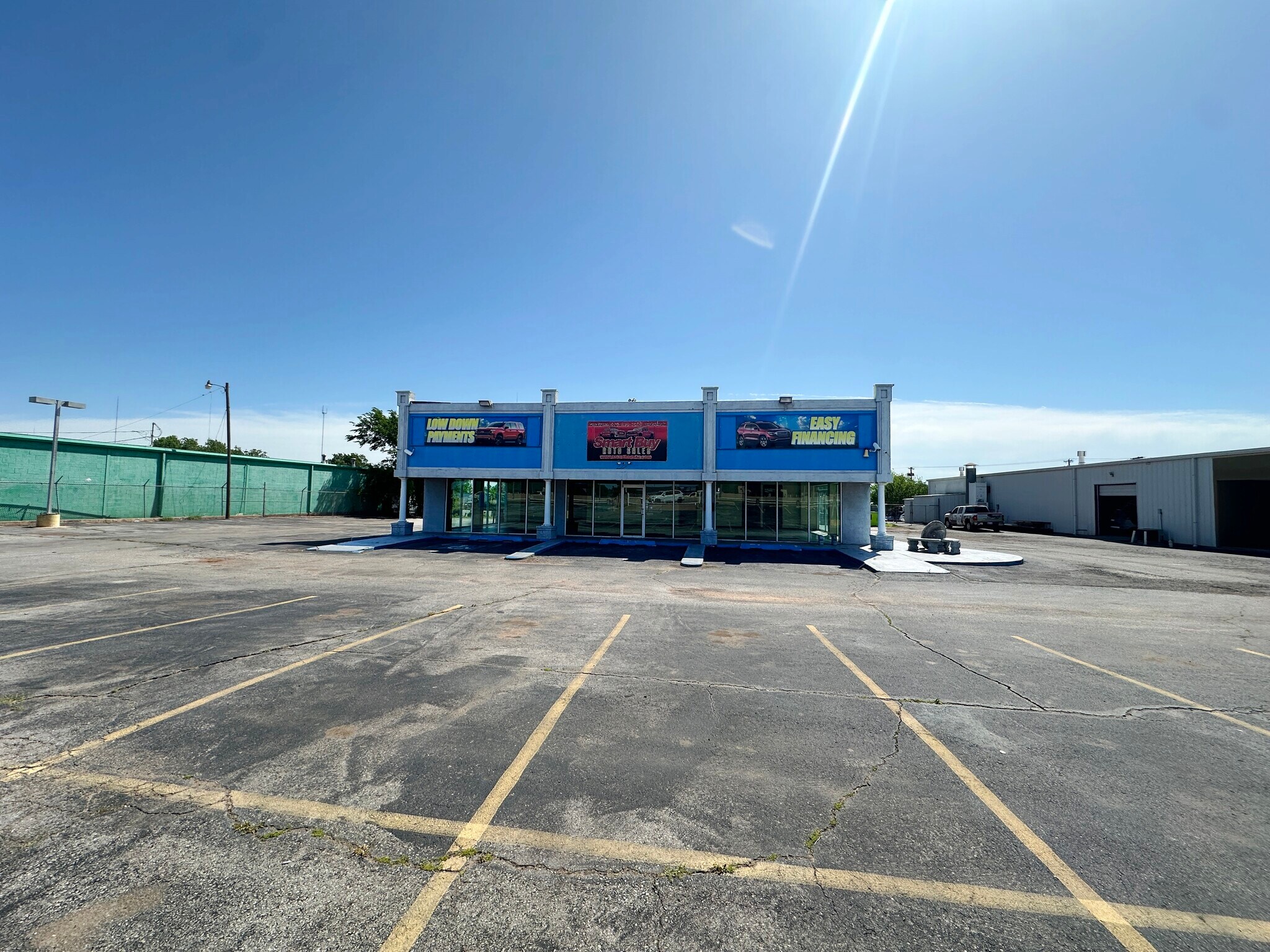 6910 N Broadway Ext, Oklahoma City, OK à louer Photo principale– Image 1 sur 5