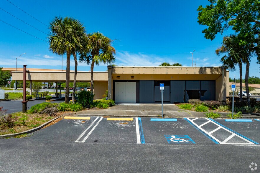 1001 Red Bug Lake Rd, Casselberry, FL à vendre - Photo de l’immeuble – Image 2 sur 17