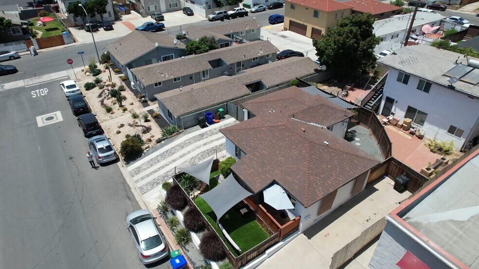 5520 Riley St, San Diego, CA à vendre - Vidéo sur l’annonce professionnelle – Image 2 sur 5