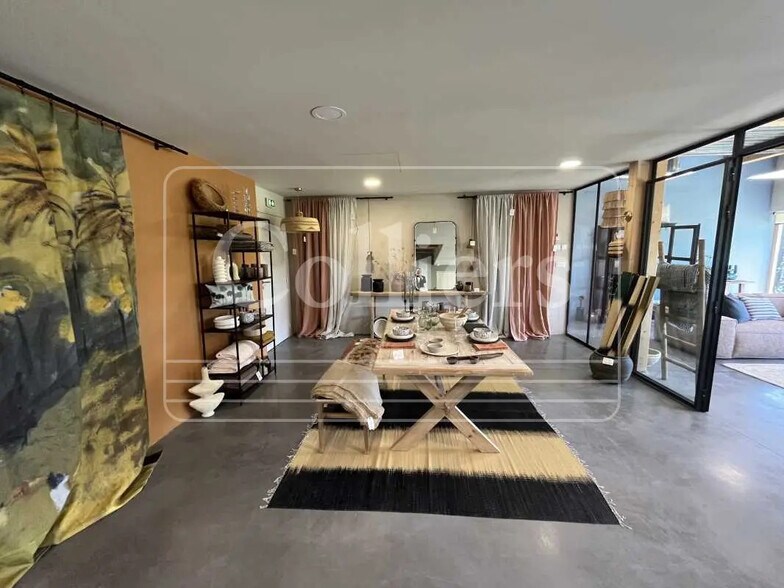 120 rue Emilien Gautier, Aix-en-Provence à louer - Photo de l’immeuble – Image 3 sur 11