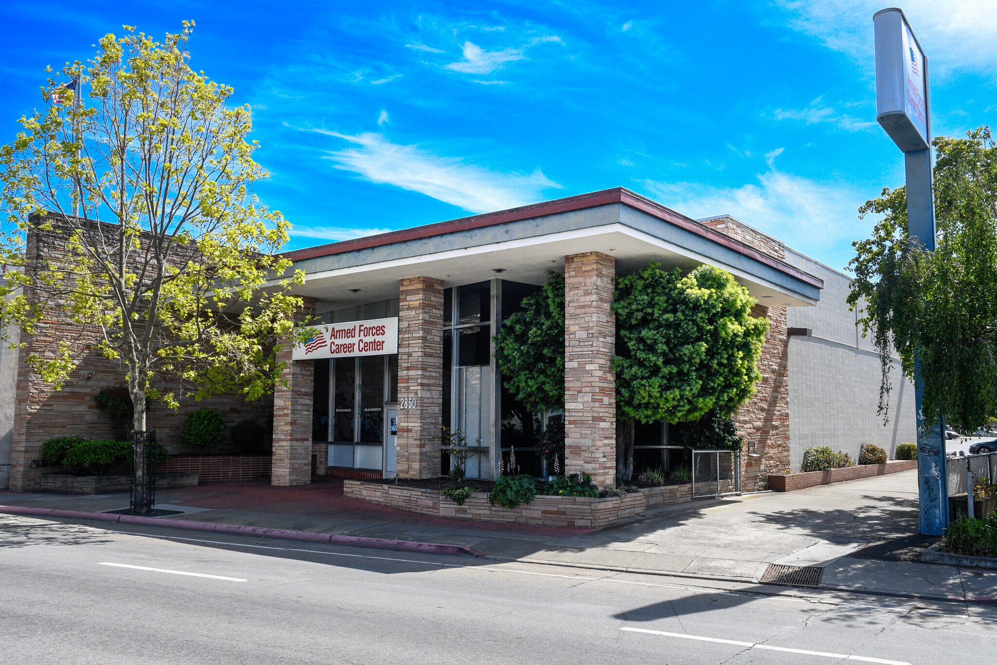 2850 S El Camino Real, San Mateo, CA à vendre Photo de l’immeuble– Image 1 sur 9