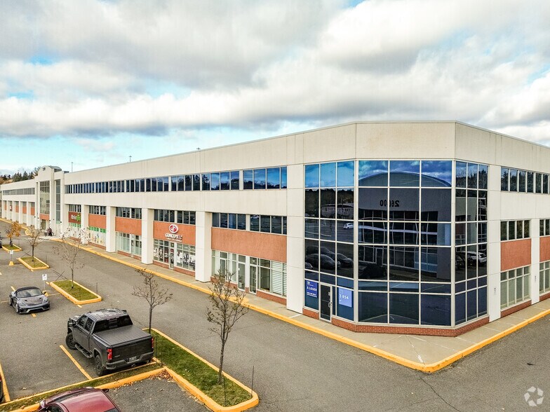 2800 Av Saint-Jean-Baptiste, Québec, QC à louer - Photo de l’immeuble – Image 3 sur 12