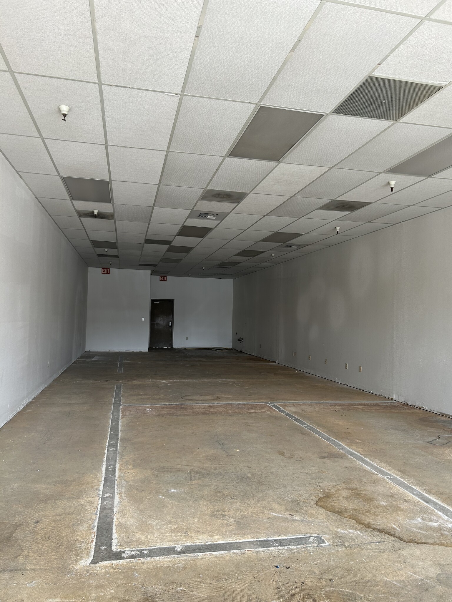 8835-8893 Greenback Ln, Orangevale, CA à louer Photo intérieure– Image 1 sur 2