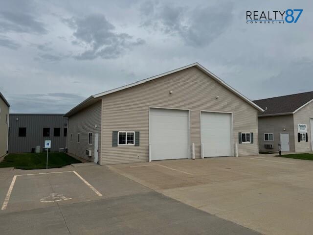 1178 Capital Dr SW, Cedar Rapids, IA à louer - Photo de l’immeuble – Image 2 sur 3