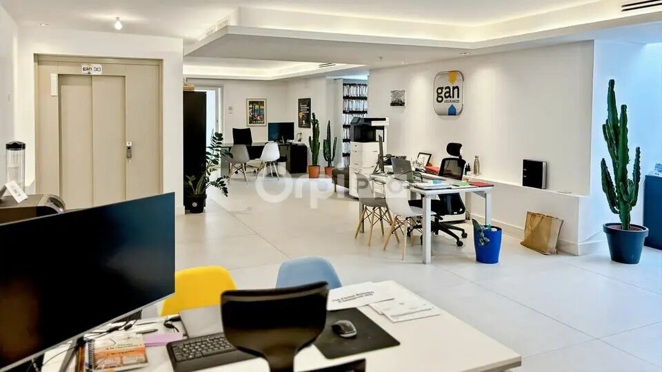 Bureau dans Marseille à louer - Photo de l’immeuble – Image 3 sur 8
