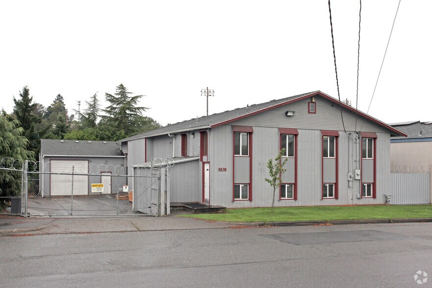 5838 S Adams St, Tacoma, WA à vendre - Photo principale – Image 1 sur 3