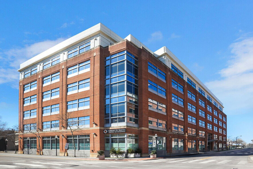 801 W Baltimore St, Baltimore, MD à louer - Photo de l’immeuble – Image 2 sur 6