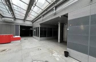 57 Esplanade Du Général De Gaulle, Puteaux à louer Photo intérieure– Image 2 sur 6